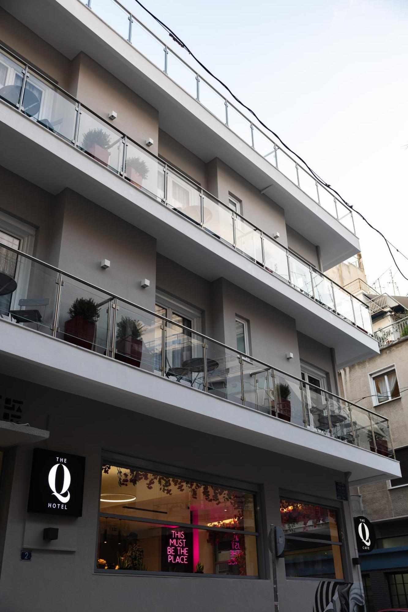 The Q Hotel Aten Exteriör bild